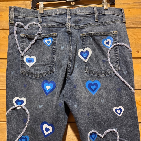 Pickle & Bean Jeans Women's Blue Denim Embellished Hearts Flared Leg Size 40x30 - Picture 8 of 8